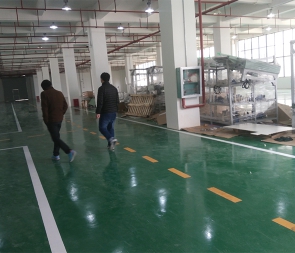 廠房車庫地坪漆鋪設(shè)批發(fā)