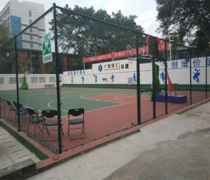 目前球場(chǎng)主流材料是什么