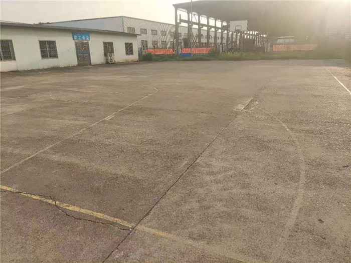 丙烯酸籃球場氣排球場地坪漆施工前